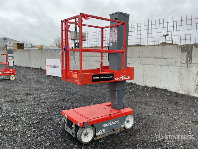 2015 Skyjack SJ16 2015 Skyjack SJ16 Vertical Mast Lift Vertical Mast Lift - Plataforma de mastro vertical: foto 2 2015 Skyjack SJ16 2015 Skyjack SJ16 Vertical Mast Lift Vertical Mast Lift - Plataforma de mastro vertical: foto 2