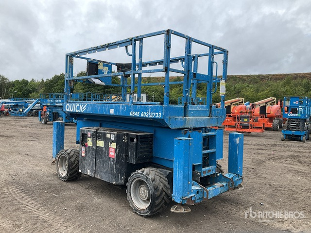 2016 Genie GS3369RT 4x4 Diesel Scissor Lift - Plataforma de Tijera/ Plataforma de tesoura: foto 3 2016 Genie GS3369RT 4x4 Diesel Scissor Lift - Plataforma de Tijera/ Plataforma de tesoura: foto 3