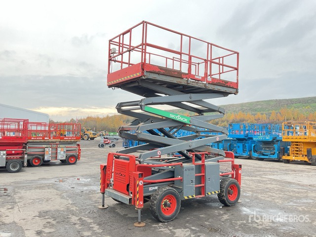 2016 Skyjack SJ8841 4x4 Diesel Scissor Lift - Plataforma de Tijera/ Plataforma de tesoura: foto 1 2016 Skyjack SJ8841 4x4 Diesel Scissor Lift - Plataforma de Tijera/ Plataforma de tesoura: foto 1