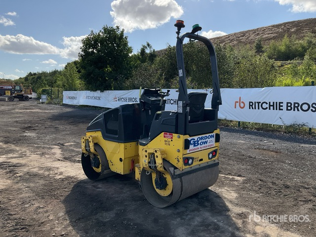 2017 Bomag BW120AD-5 Double Drum Roller - Compactador de asfalto: foto 4 2017 Bomag BW120AD-5 Double Drum Roller - Compactador de asfalto: foto 4