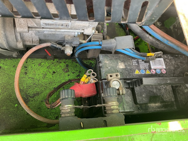 Plataforma articulada 2017 Nifty HR12?NDE 2WD Hybrid (Inoperable) Articulating Boom Lift: foto 6 Plataforma articulada 2017 Nifty HR12?NDE 2WD Hybrid (Inoperable) Articulating Boom Lift: foto 6