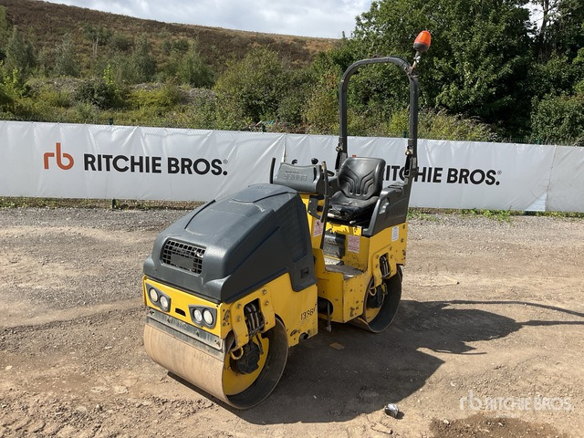 2018 Bomag BW80AD-5 Double Drum Roller - Compactador de asfalto: foto 2 2018 Bomag BW80AD-5 Double Drum Roller - Compactador de asfalto: foto 2
