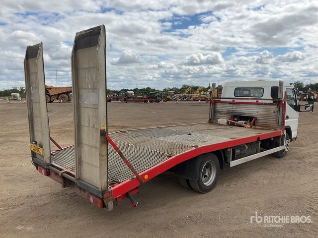 2021 Mitsubishi Canter 4x2 Flatbed Truck - Camião de caixa aberta/ Plataforma: foto 3 2021 Mitsubishi Canter 4x2 Flatbed Truck - Camião de caixa aberta/ Plataforma: foto 3