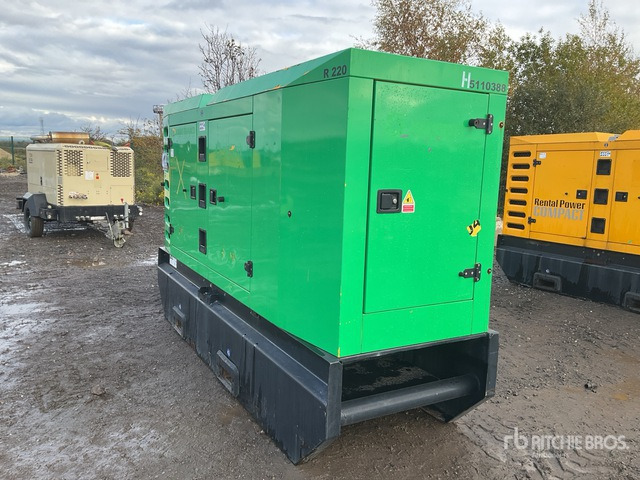 2016 Sdmo R220C3 200 kVA Skid-Mounted Generator Set - Máquina de outro: foto 3 2016 Sdmo R220C3 200 kVA Skid-Mounted Generator Set - Máquina de outro: foto 3