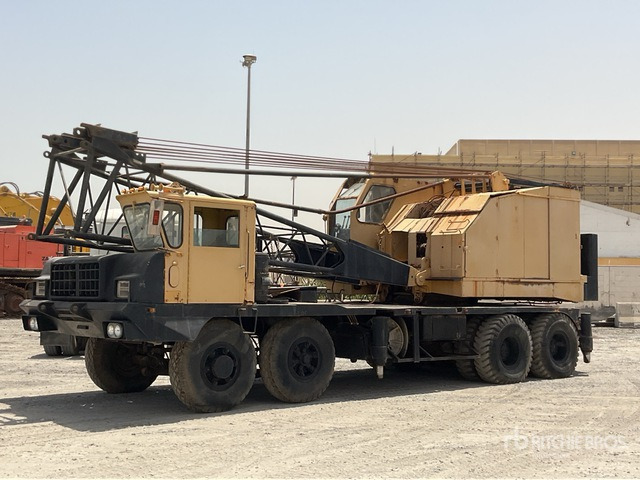 1969 American 4450CL 8x4x4 Lattice-Boom Truck Crane - Grua móvel: foto 2 1969 American 4450CL 8x4x4 Lattice-Boom Truck Crane - Grua móvel: foto 2