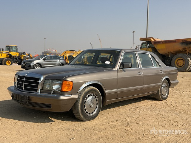 1988 Mercedes-Benz 560SEL Automobile - Automóvel: foto 1 1988 Mercedes-Benz 560SEL Automobile - Automóvel: foto 1