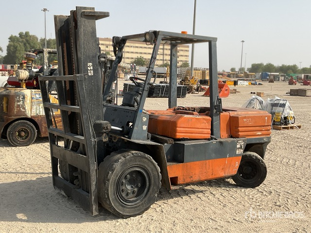 1995 Toyota 5FDA50 5 ton (Inoperable) Forklift - Empilhador a diesel: foto 1 1995 Toyota 5FDA50 5 ton (Inoperable) Forklift - Empilhador a diesel: foto 1