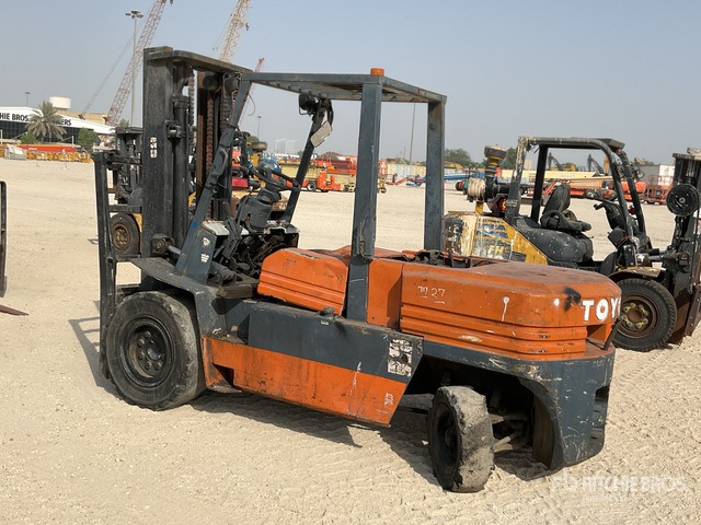 1995 Toyota 5FDA50 5 ton (Inoperable) Forklift - Empilhador a diesel: foto 4 1995 Toyota 5FDA50 5 ton (Inoperable) Forklift - Empilhador a diesel: foto 4