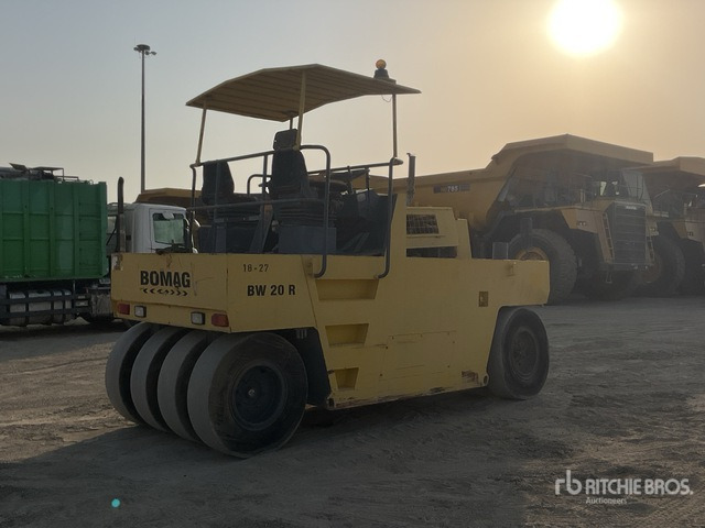 1999 Bomag BW20R 8 Wheel Pneumatic Roller - Triturador de martelos/ Destroçador: foto 3 1999 Bomag BW20R 8 Wheel Pneumatic Roller - Triturador de martelos/ Destroçador: foto 3
