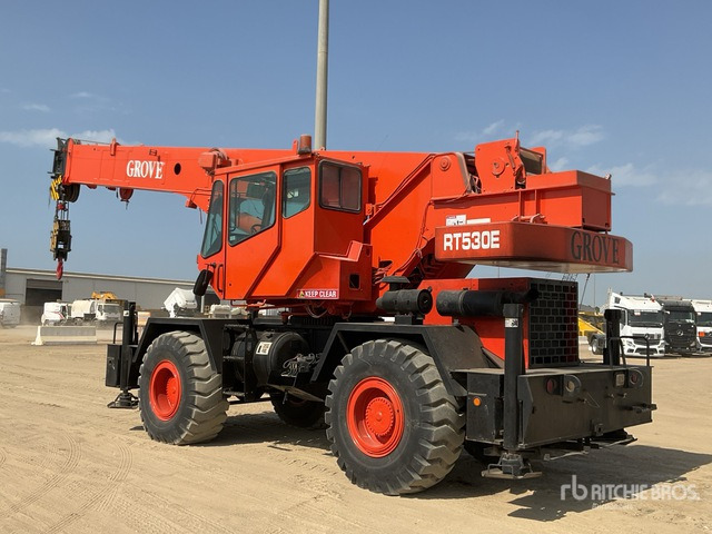 1999 Grove RT530E 30 ton 4x4x4 Rough Terrain Crane - Grua de estaleiro: foto 3 1999 Grove RT530E 30 ton 4x4x4 Rough Terrain Crane - Grua de estaleiro: foto 3