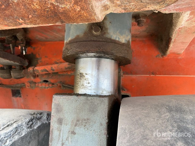 2004 Hamm GRW18 8 Wheel Pneumatic Roller - Triturador de martelos/ Destroçador: foto 4 2004 Hamm GRW18 8 Wheel Pneumatic Roller - Triturador de martelos/ Destroçador: foto 4