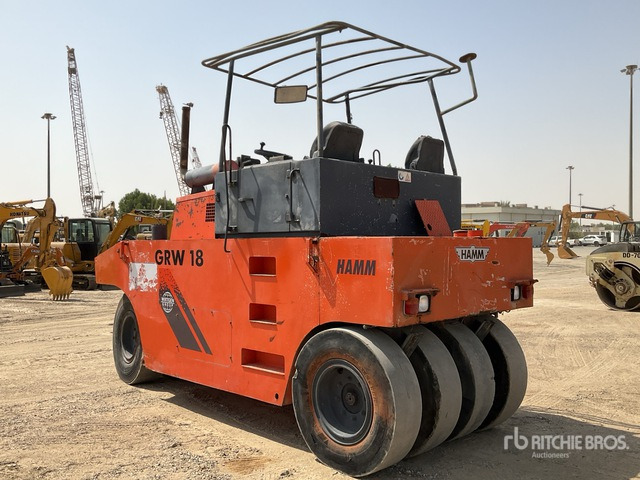 2004 Hamm GRW18 8 Wheel Pneumatic Roller - Compactador de pneus: foto 4 2004 Hamm GRW18 8 Wheel Pneumatic Roller - Compactador de pneus: foto 4
