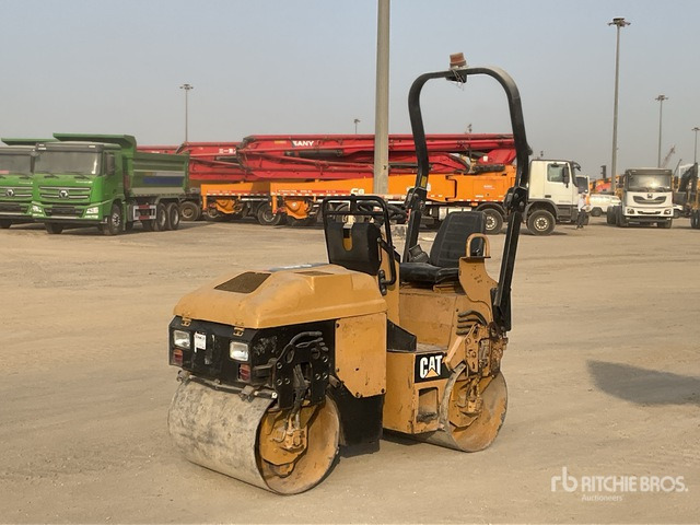2006 Cat CB114 - Rolo: foto 1 2006 Cat CB114 - Rolo: foto 1