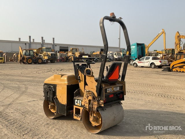 2006 Cat CB114 - Rolo: foto 4 2006 Cat CB114 - Rolo: foto 4