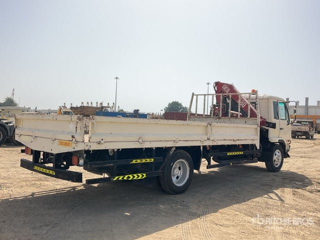 2006 Nissan MK210 2006 HMF 683K1 Knuckle Boom on 4x2 Flatbed Truck with Crane - Camião de caixa aberta/ Plataforma, Camião grua: foto 3 2006 Nissan MK210 2006 HMF 683K1 Knuckle Boom on 4x2 Flatbed Truck with Crane - Camião de caixa aberta/ Plataforma, Camião grua: foto 3