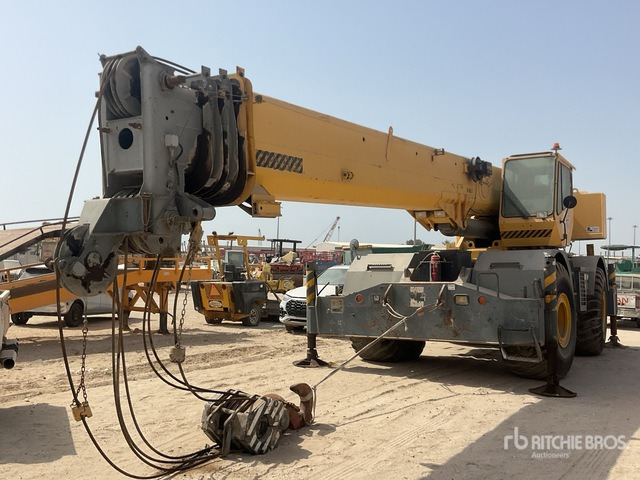 2007 Grove RT700E 55 ton 4x4x4 (Inoperable) Rough Terrain Crane - Grua de estaleiro: foto 2 2007 Grove RT700E 55 ton 4x4x4 (Inoperable) Rough Terrain Crane - Grua de estaleiro: foto 2