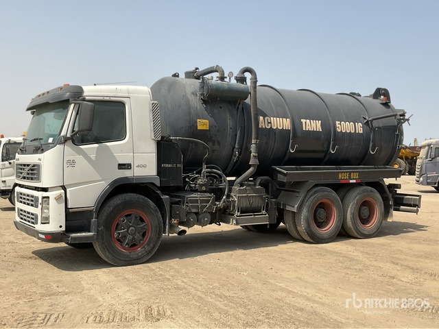2008 Volvo FM400 6x4 20000 Liters Vacuum Tanker Truck - Caminhão limpa fossa: foto 1 2008 Volvo FM400 6x4 20000 Liters Vacuum Tanker Truck - Caminhão limpa fossa: foto 1