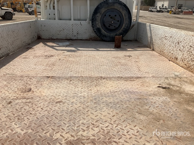 2010 Mitsubishi Canter 4x2 Crew Cab Flatbed Truck - Camião de caixa aberta/ Plataforma: foto 5 2010 Mitsubishi Canter 4x2 Crew Cab Flatbed Truck - Camião de caixa aberta/ Plataforma: foto 5