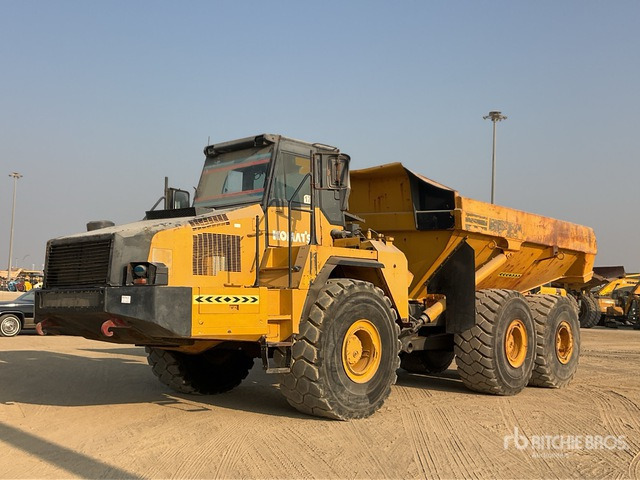 2011 Komatsu HM400-2R Articulated Dump Truck - Caminhão articulado: foto 1 2011 Komatsu HM400-2R Articulated Dump Truck - Caminhão articulado: foto 1