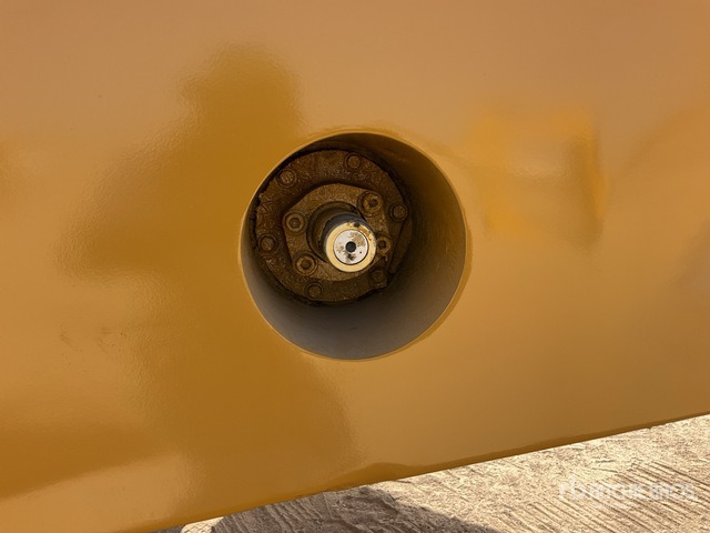 2012 Cat 740B Articulated Dump Truck - Caminhão articulado: foto 5 2012 Cat 740B Articulated Dump Truck - Caminhão articulado: foto 5