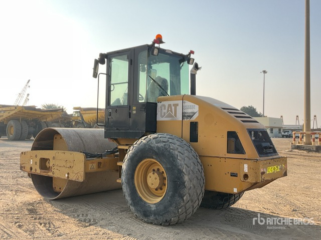2012 Cat CS-533E Smooth Drum Compactor - Compactador: foto 2 2012 Cat CS-533E Smooth Drum Compactor - Compactador: foto 2