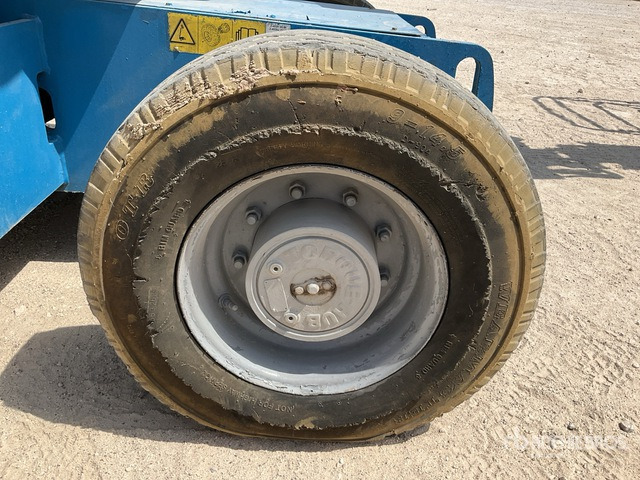 2012 Genie Z-45/25J 2WD Diesel Articulating Boom Lift - Plataforma articulada: foto 5 2012 Genie Z-45/25J 2WD Diesel Articulating Boom Lift - Plataforma articulada: foto 5