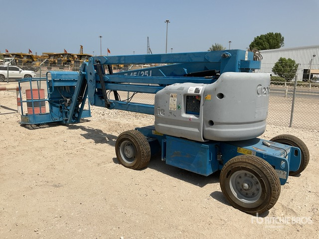 2012 Genie Z-45/25J 2WD Diesel (Inoperable) Articulating Boom Lift - Plataforma articulada: foto 4 2012 Genie Z-45/25J 2WD Diesel (Inoperable) Articulating Boom Lift - Plataforma articulada: foto 4