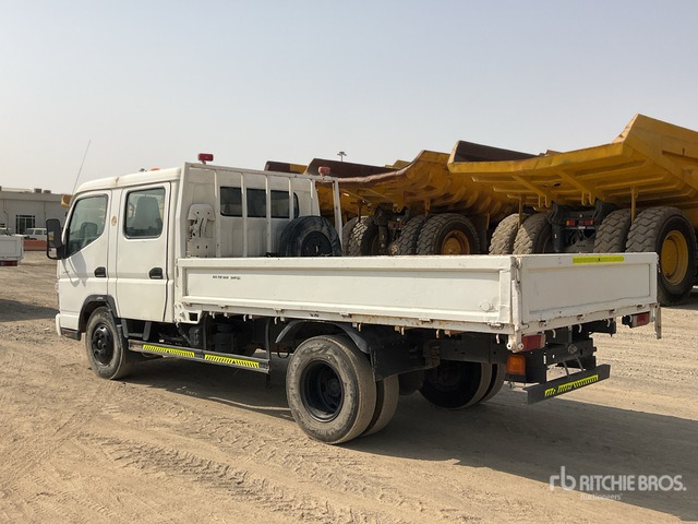 2012 Mitsubishi Canter 4x2 Crew Cab Flatbed Truck - Camião de caixa aberta/ Plataforma: foto 3 2012 Mitsubishi Canter 4x2 Crew Cab Flatbed Truck - Camião de caixa aberta/ Plataforma: foto 3