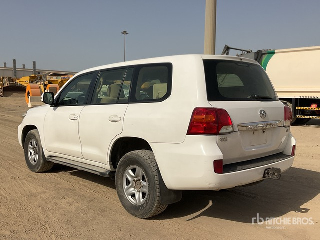 2012 Toyota Land Cruiser GX 200L 4x4 SUV - SUV: foto 2 2012 Toyota Land Cruiser GX 200L 4x4 SUV - SUV: foto 2
