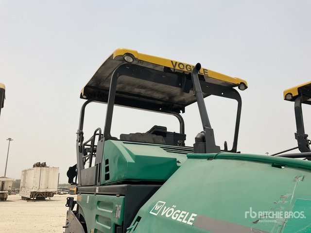 2014 Vogele Super S1800-2 Track Asphalt Paver - Triturador de martelos/ Destroçador: foto 5 2014 Vogele Super S1800-2 Track Asphalt Paver - Triturador de martelos/ Destroçador: foto 5