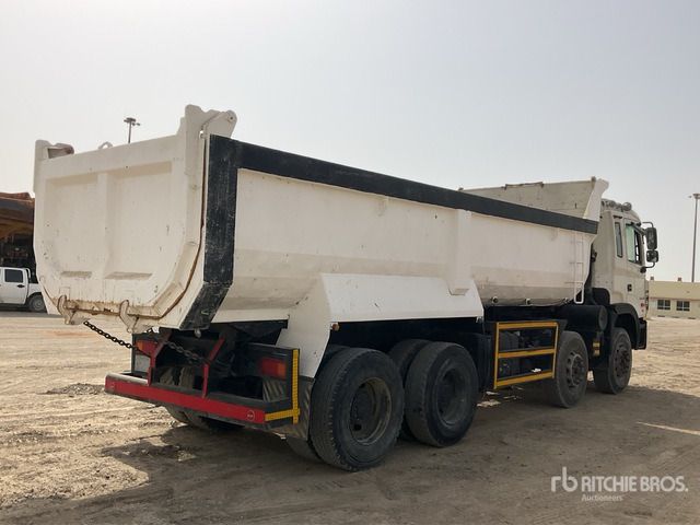 2015 JAC HFC3314KR1 8x4 Twin-Steer Tri/A Dump Truck - Camião basculante: foto 3 2015 JAC HFC3314KR1 8x4 Twin-Steer Tri/A Dump Truck - Camião basculante: foto 3