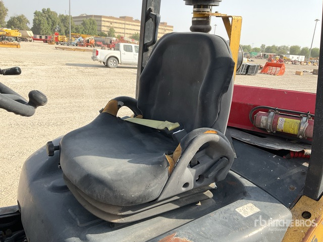 2015 Komatsu FH40-1 4 ton Forklift - Empilhador a diesel: foto 5 2015 Komatsu FH40-1 4 ton Forklift - Empilhador a diesel: foto 5