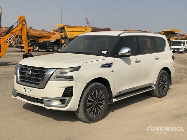 2015 Nissan Patrol Platinum 4x4 SUV - SUV: foto 1 2015 Nissan Patrol Platinum 4x4 SUV - SUV: foto 1