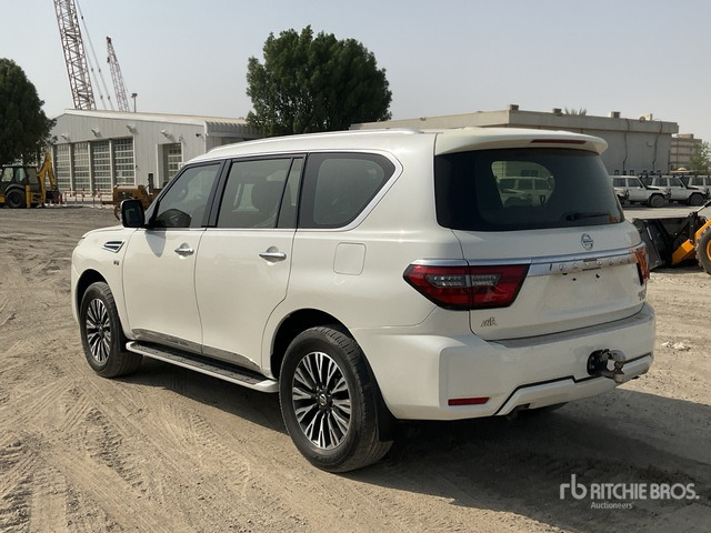 2015 Nissan Patrol Platinum 4x4 SUV - SUV: foto 4 2015 Nissan Patrol Platinum 4x4 SUV - SUV: foto 4