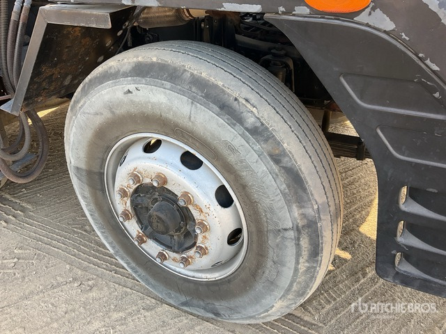 2015 Tata Daewoo Novus SE 2015 Dong Yang SS7506S 20 ton S ... Flatbed Truck with Crane - Camião de caixa aberta/ Plataforma, Camião grua: foto 4 2015 Tata Daewoo Novus SE 2015 Dong Yang SS7506S 20 ton S ... Flatbed Truck with Crane - Camião de caixa aberta/ Plataforma, Camião grua: foto 4