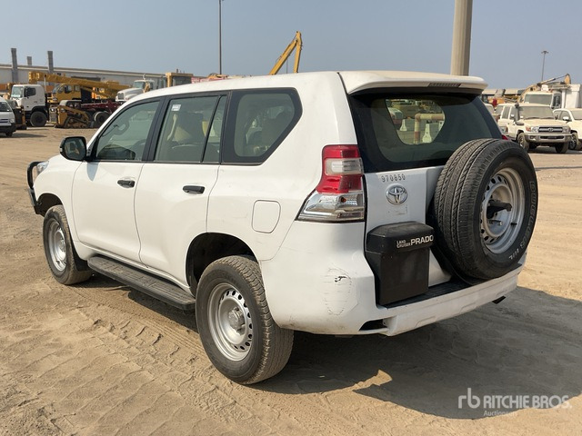2015 Toyota Prado TX 150L 4x4 SUV - SUV: foto 4 2015 Toyota Prado TX 150L 4x4 SUV - SUV: foto 4