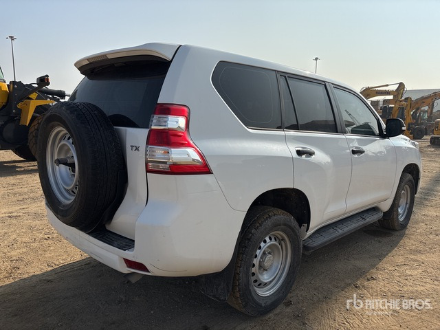 2017 Toyota Prado TX 150L 4x4 SUV - SUV: foto 3 2017 Toyota Prado TX 150L 4x4 SUV - SUV: foto 3