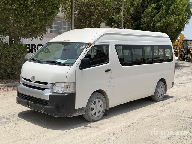2018 Toyota Hiace High Roof 4x2 16-Seat Mini Bus - Minibus, Furgão de passageiros: foto 2 2018 Toyota Hiace High Roof 4x2 16-Seat Mini Bus - Minibus, Furgão de passageiros: foto 2