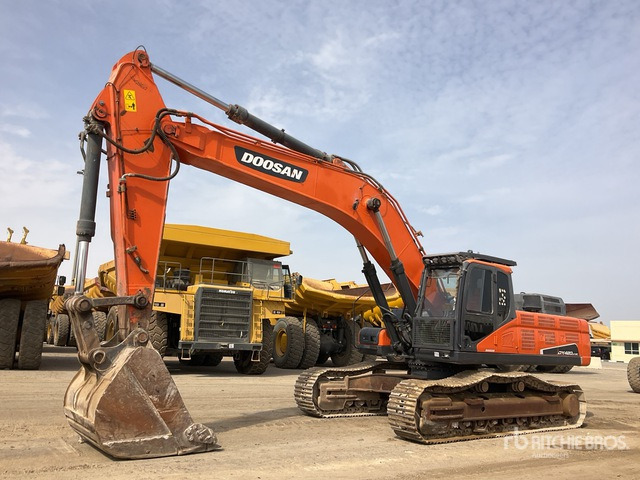2019 Doosan DX420LC-9C - Escavadora de rastos: foto 1 2019 Doosan DX420LC-9C - Escavadora de rastos: foto 1