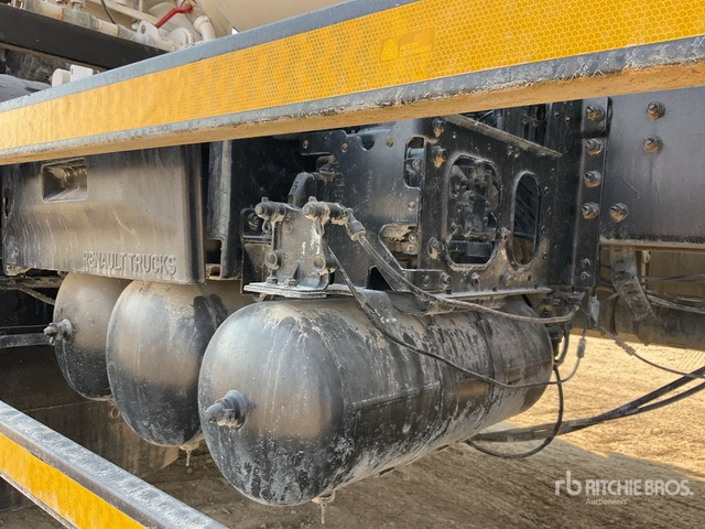 2019 Renault K440 8x4 Twin-Steer Mixer Truck - Camião betoneira: foto 4 2019 Renault K440 8x4 Twin-Steer Mixer Truck - Camião betoneira: foto 4