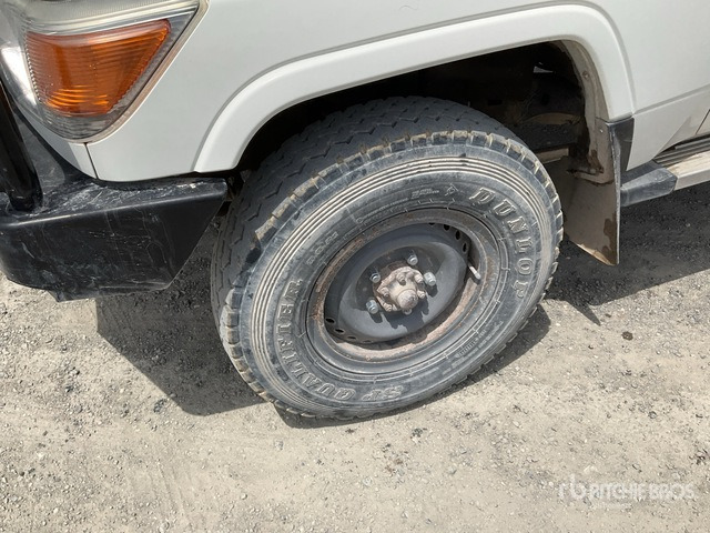 2019 Toyota Land Cruiser 76L 4x4 SUV - SUV: foto 5 2019 Toyota Land Cruiser 76L 4x4 SUV - SUV: foto 5