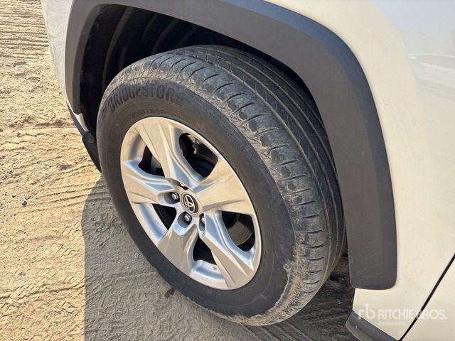 2019 Toyota RAV4 4WD SUV - SUV: foto 4 2019 Toyota RAV4 4WD SUV - SUV: foto 4