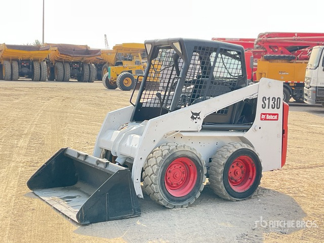 Bobcat S130 - Mini pá carregadora: foto 1 Bobcat S130 - Mini pá carregadora: foto 1