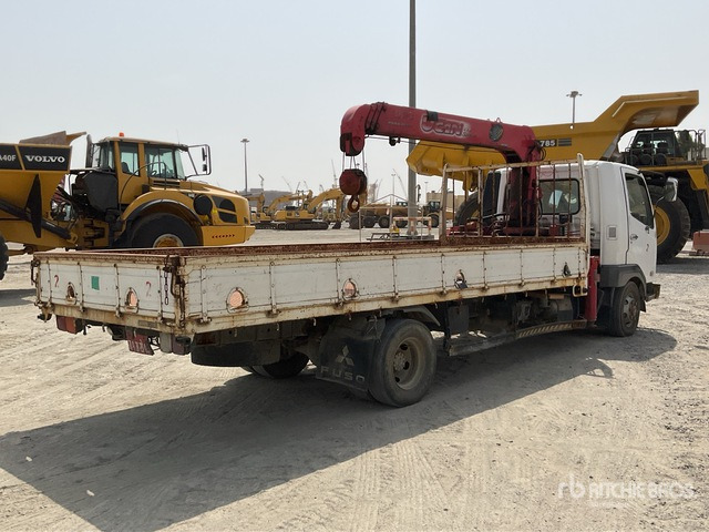 Mitsubishi KK-FK71HJ - Camião de caixa aberta/ Plataforma, Camião grua: foto 3 Mitsubishi KK-FK71HJ - Camião de caixa aberta/ Plataforma, Camião grua: foto 3