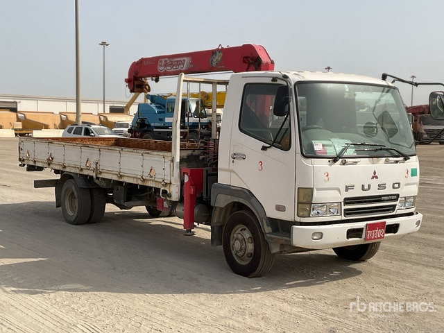 Mitsubishi KK-FK71HJ - Camião de caixa aberta/ Plataforma, Camião grua: foto 1 Mitsubishi KK-FK71HJ - Camião de caixa aberta/ Plataforma, Camião grua: foto 1