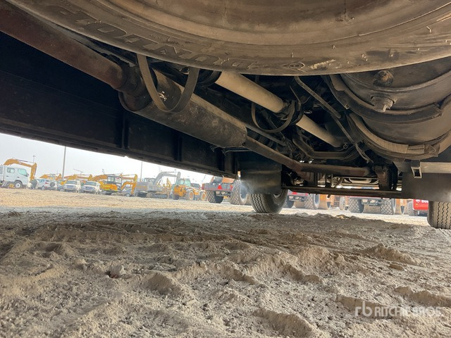 2007 TATA LPO1316/55 4x2 81-Seat Transit Bus - Ônibus: foto 5 2007 TATA LPO1316/55 4x2 81-Seat Transit Bus - Ônibus: foto 5