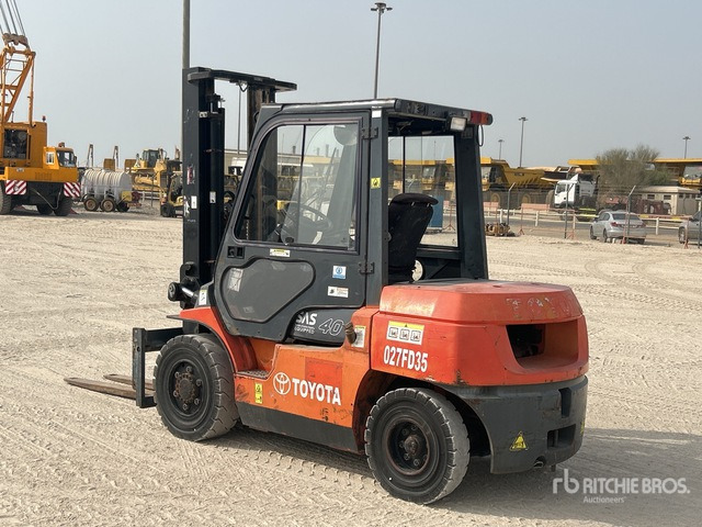 Toyota 02-7FD35 Forklift - Empilhador: foto 3 Toyota 02-7FD35 Forklift - Empilhador: foto 3