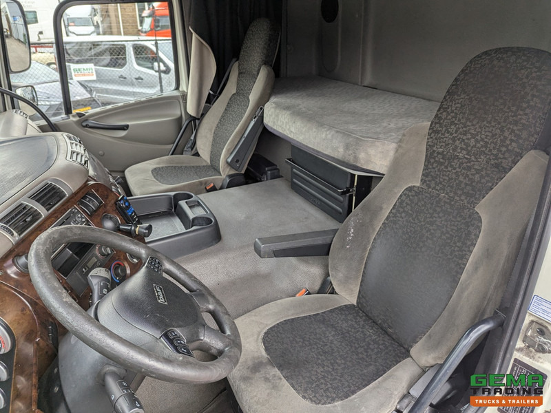DAF CF85.410 4x2 Spacecab Euro5 - Geïsoleerde bak 7.6m - Laadklep 1500kg - Reservewiel - Camião furgão: foto 5 DAF CF85.410 4x2 Spacecab Euro5 - Geïsoleerde bak 7.6m - Laadklep 1500kg - Reservewiel - Camião furgão: foto 5