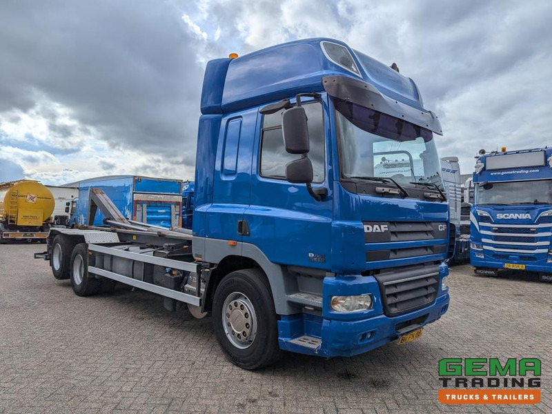DAF FAS CF85.410 6x2 Euro5 FAS CF85.410 6x2 Spacecab Euro5 - HaakarmSysteem AJK 20T - KlapBumper - Vangmuilkoppeling - Lift-As - Camião polibenne: foto 3 DAF FAS CF85.410 6x2 Euro5 FAS CF85.410 6x2 Spacecab Euro5 - HaakarmSysteem AJK 20T - KlapBumper - Vangmuilkoppeling - Lift-As - Camião polibenne: foto 3