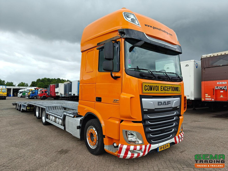 DAF XF 440 FAS 6x2 SuperSpaceCab Euro6C - Retarder + Recker 3-Assige Aanhanger - Wielkuipen - Hydraulische knik en uitschuifbaar - 02/2026 APK - Camião transporte de veículos: foto 4 DAF XF 440 FAS 6x2 SuperSpaceCab Euro6C - Retarder + Recker 3-Assige Aanhanger - Wielkuipen - Hydraulische knik en uitschuifbaar - 02/2026 APK - Camião transporte de veículos: foto 4
